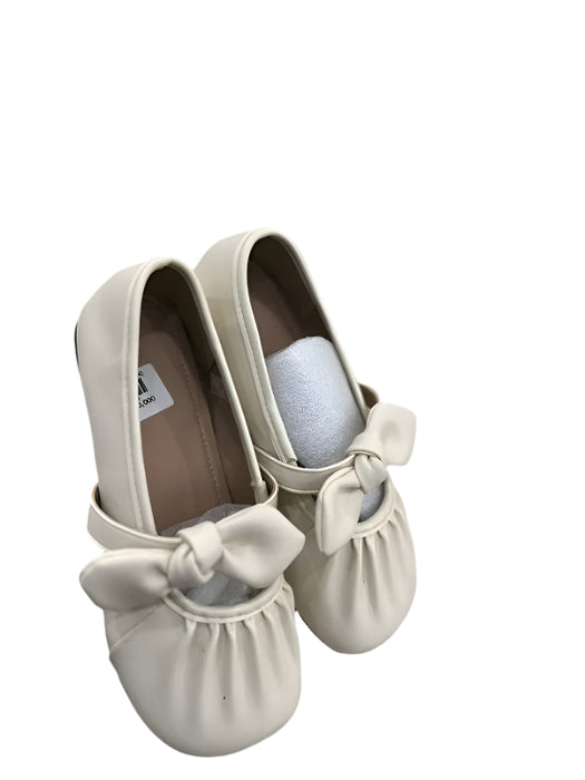 WGD-106 Girls pump shoes(23-25) UCHA KIDS CORNER (1)