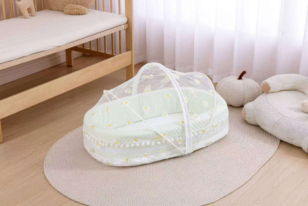 Baby Lounge with Net