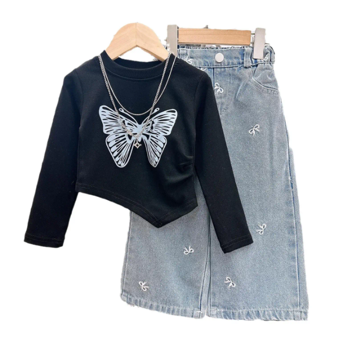 Long Sleeved Top with Ribbon