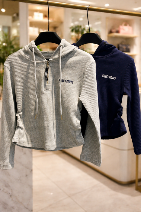 Min Min Hooded Top
