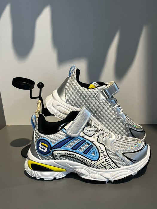Lightweight Sneakers