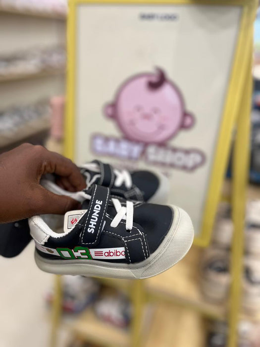 Unisex Toddler Baby Shoes Baotou Anti-Kick White Flat EVA Insole for 1-2 Years Old Boys Girls for Summer Autumn Running