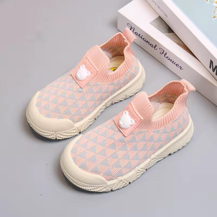 Children's sports shoes new boys& girls soft soled anti-slip breathable student board shoes