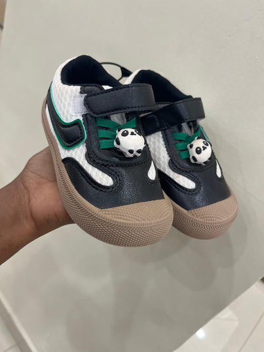 Boys and Girls Baby Walking Soft Soled Board Shoes Spring and Autumn Baby White Shoes Anti slip Cute Little Children's Shoes