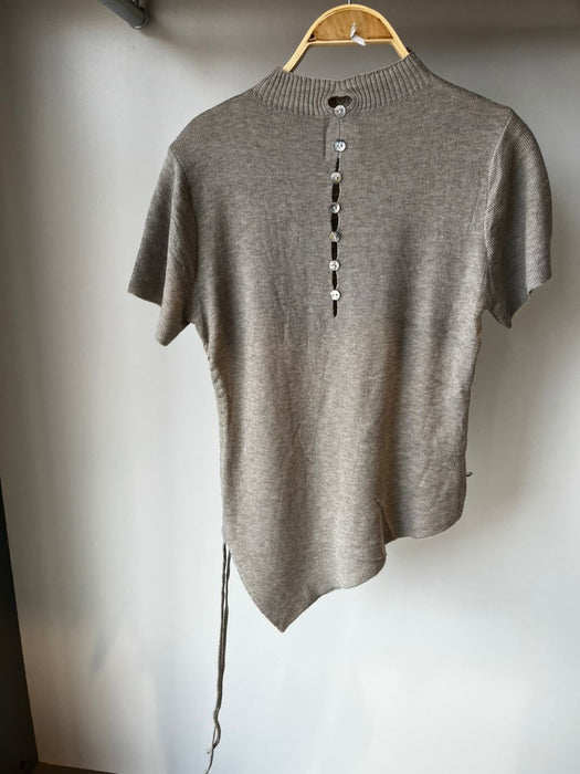 Women Top with Buttons